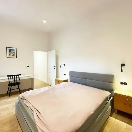 Golden Manor-2